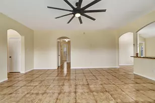 114 Mustang Stampede Dr, La Marque, TX 77568 - Photo 13