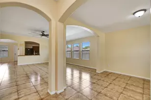 114 Mustang Stampede Dr, La Marque, TX 77568 - Photo 7