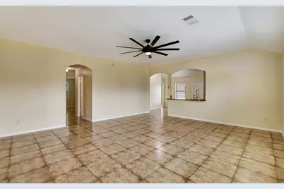 114 Mustang Stampede Drive, La Marque, TX 77568 - Photo 13