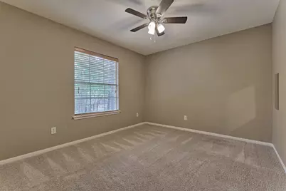 93 N Apple Springs Circle Circle, The Woodlands, TX 77382 - Photo 15