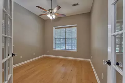 93 N Apple Springs Circle Circle, The Woodlands, TX 77382 - Photo 13