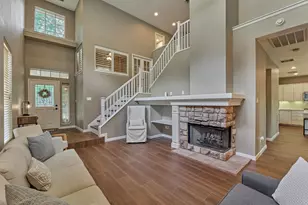 93 N Apple Springs Circle Circle, The Woodlands, TX 77382 - Photo 7