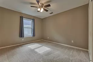 93 N Apple Springs Circle Circle, The Woodlands, TX 77382 - Photo 17