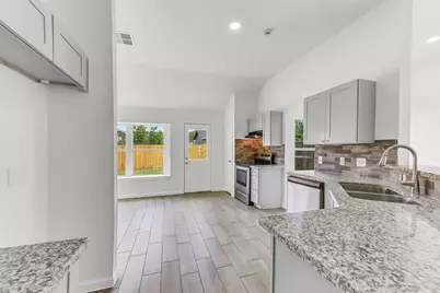 4407 Heritage Trail Drive Drive, Houston, TX 77047 - Photo 13
