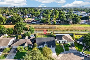 12026 Sela Ln, Houston, TX 77072 - Photo 39