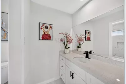 12026 Sela Lane, Houston, TX 77072 - Photo 21