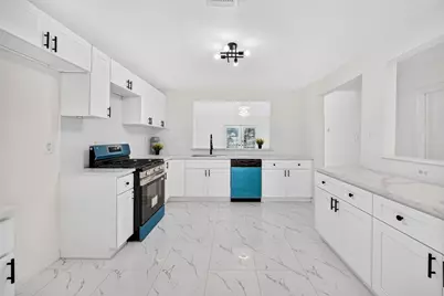 12026 Sela Lane, Houston, TX 77072 - Photo 11