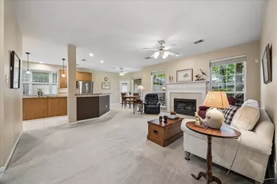 30 N Dragonwood Place, The Woodlands, TX 77381 - Photo 13