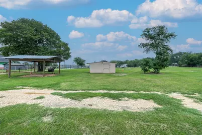 11846 Prairie Hill Drive, Hearne, TX 77859 - Photo 17
