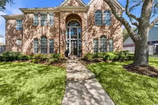 7910 Fall River Ct, Sugar Land, TX 77479 - Photo 5