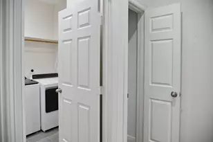 5046 Van Fleet St, Houston, TX 77033 - Photo 27