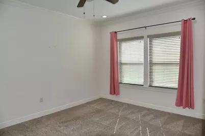 5046 Van Fleet Street, Houston, TX 77033 - Photo 21