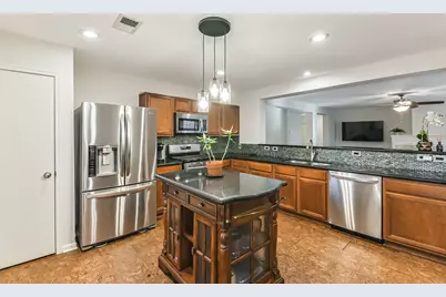 3711 Norwood Glen Lane, Friendswood, TX 77546 - Photo 13