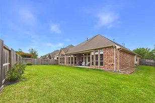 2323 Darden Springs Ln, Friendswood, TX 77546 - Photo 27