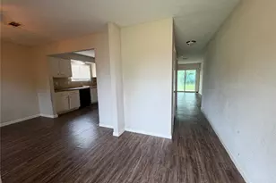17234 Heritage Bay Dr, Webster, TX 77598 - Photo 7