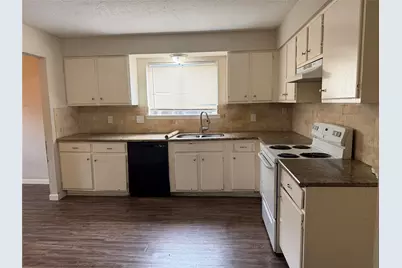 17234 Heritage Bay Drive, Webster, TX 77598 - Photo 9