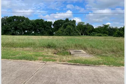 118 Pony Trail, Angleton, TX 77515 - Photo 17