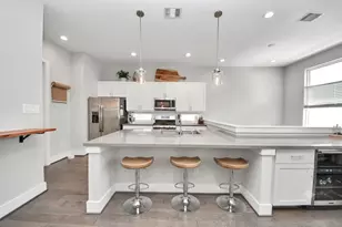 5619 Kansas St, Houston, TX 77007 - Photo 1