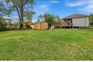 2495 Wilson St, Beaumont, TX 77703 - Photo 3