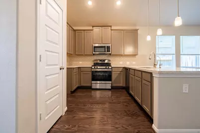 8435 Sunset Horizon Drive, Baytown, TX 77521 - Photo 5