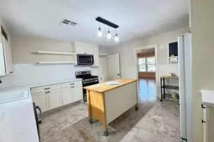 1901 Marjorie St, Brenham, TX 77833 - Photo 7