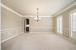 10015 Loch Courtney Ln, Houston, TX 77089 - Photo 13