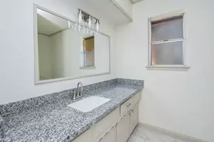 96 Panorama Dr, Conroe, TX 77304 - Photo 17