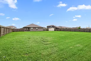 8002 Tamarind Ln, Baytown, TX 77521 - Photo 29