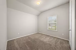 8002 Tamarind Ln, Baytown, TX 77521 - Photo 23