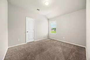 8002 Tamarind Ln, Baytown, TX 77521 - Photo 19