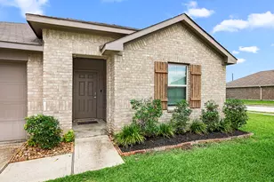 8002 Tamarind Ln, Baytown, TX 77521 - Photo 5
