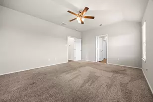 8002 Tamarind Ln, Baytown, TX 77521 - Photo 15