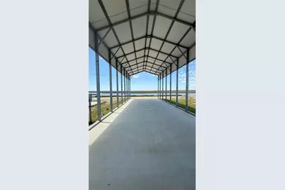 1326 N Tinkle Lane, Crystal Beach, TX 77650 - Photo 15