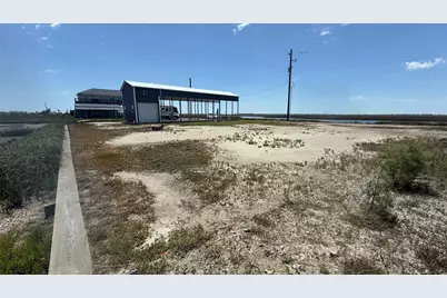 1326 N Tinkle Lane, Crystal Beach, TX 77650 - Photo 1