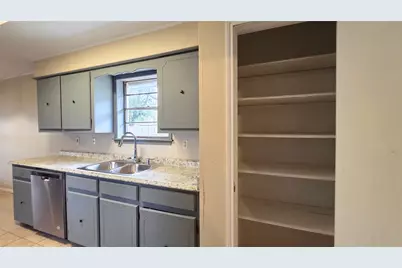 2105 Willow Street, Bay City, TX 77414 - Photo 13