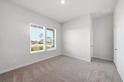 107 Lake Woodshore Court, Clute, TX 77531 - Photo 7