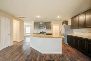 9919 Shimmering Lakes Dr, Rosharon, TX 77583 - Photo 11