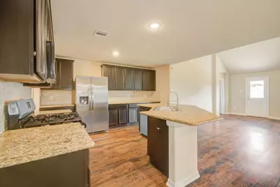 9919 Shimmering Lakes Drive, Rosharon, TX 77583 - Photo 9