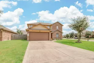 9919 Shimmering Lakes Dr, Rosharon, TX 77583 - Photo 3