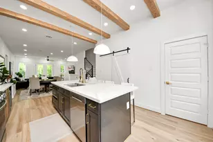2211 Bevis St, Houston, TX 77008 - Photo 19