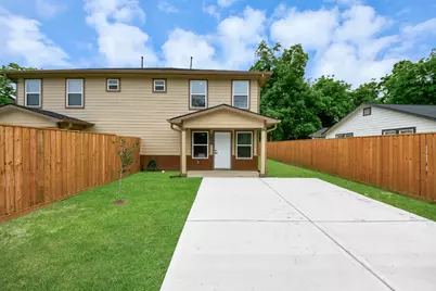 2430 Dolly Wright Street #B, Houston, TX 77088 - Photo 5