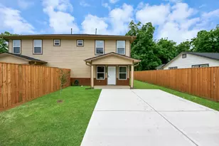 2430 Dolly Wright St, Houston, TX 77088 - Photo 5