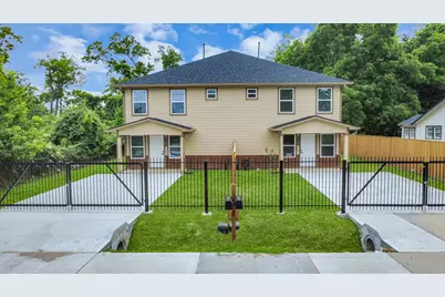 2430 Dolly Wright Street #B, Houston, TX 77088 - Photo 1