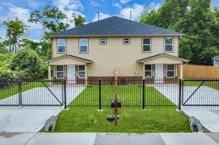 2430 Dolly Wright St, Houston, TX 77088 - Photo 1