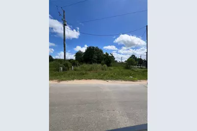 1719 County Road 3556, Cleveland, TX 77327 - Photo 3