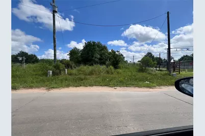 1719 County Road 3556, Cleveland, TX 77327 - Photo 1