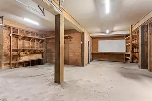 11556 Homrighaus Rd, Galveston, TX 77554 - Photo 19