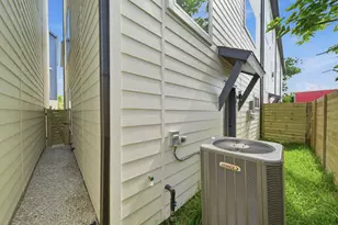 1398 Cedar Post Ln, Houston, TX 77055 - Photo 33