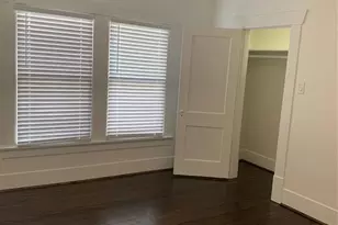 1518 Indiana St, Houston, TX 77006 - Photo 11