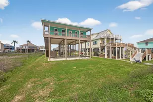 1410 Gulf, Crystal Beach, TX 77650 - Photo 45